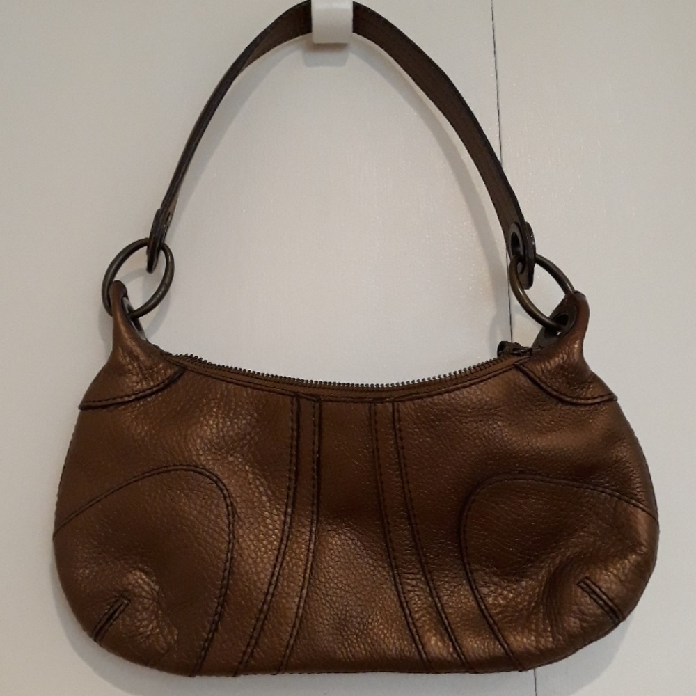 A golden handbag for the golden gal!